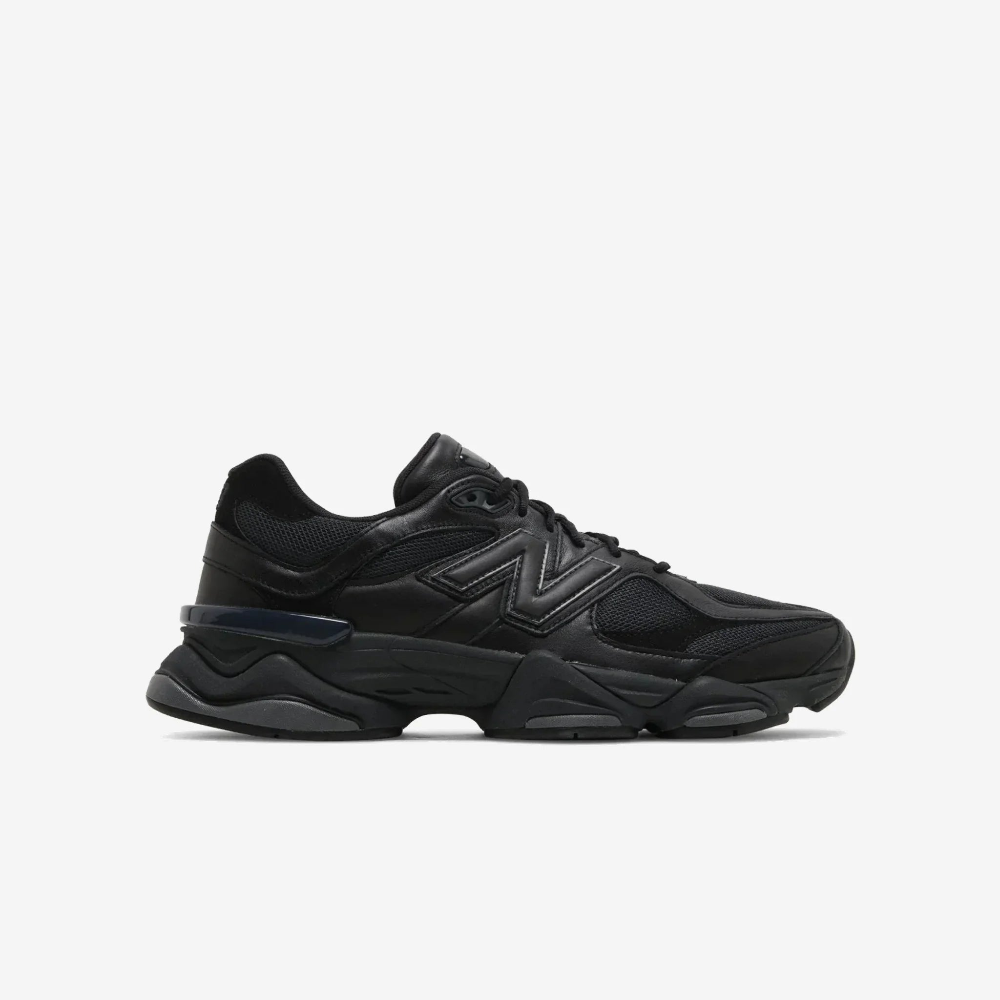 New Balance 9060 Triple Black