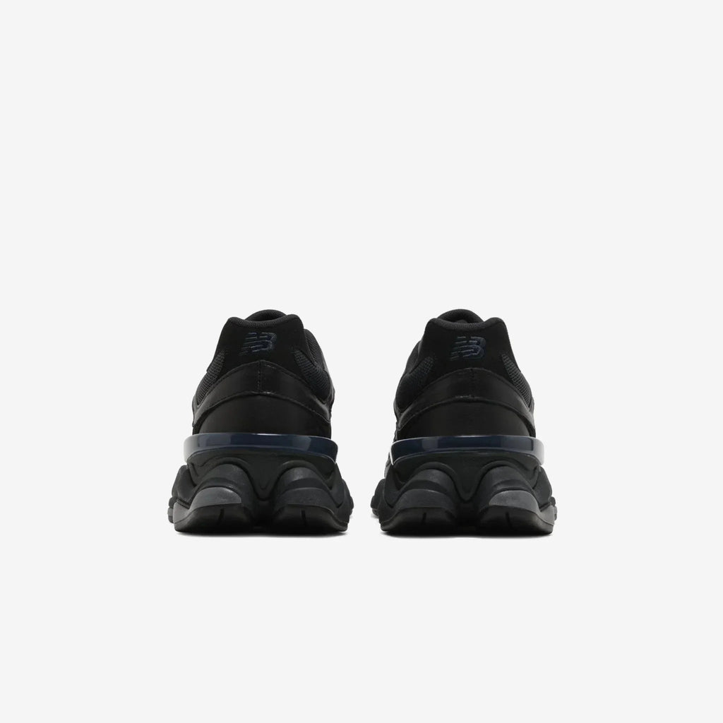 New Balance 9060 Triple Black